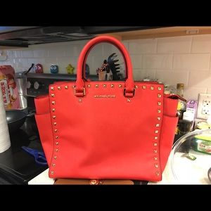 Handbag